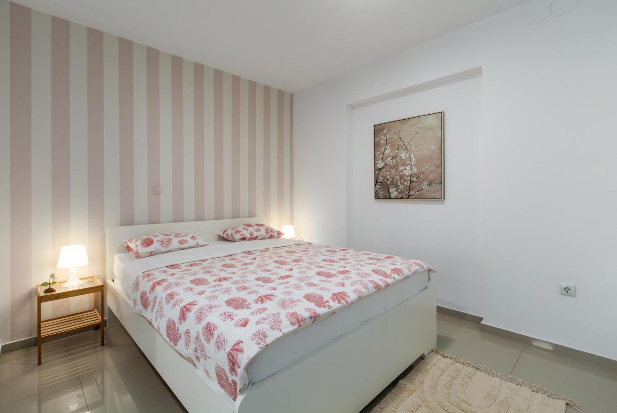 Modern Apartment Zen With Private Garden Poreč Dış mekan fotoğraf